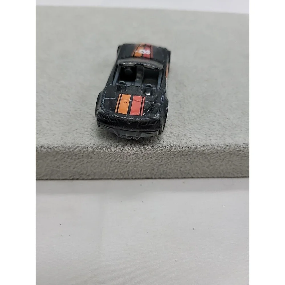 Hot Wheels Corvette C7 Z06 Convertible Black 1:64 Car